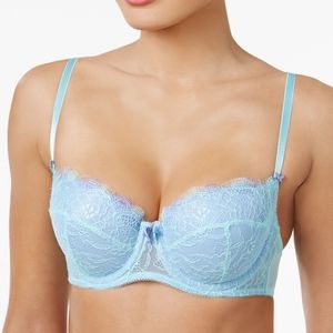 b.tempt'd by Wacoal b.Sultry Balconette Bra